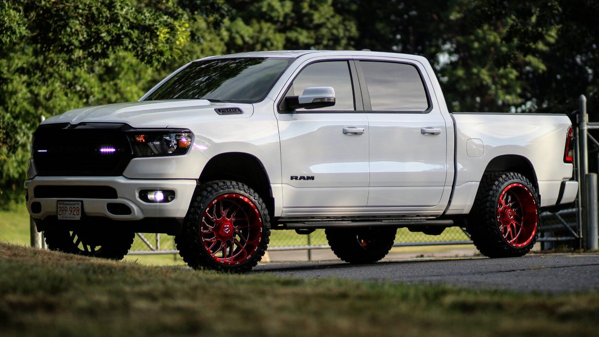 A Ram 1500 with the Hemi V8 engine option
